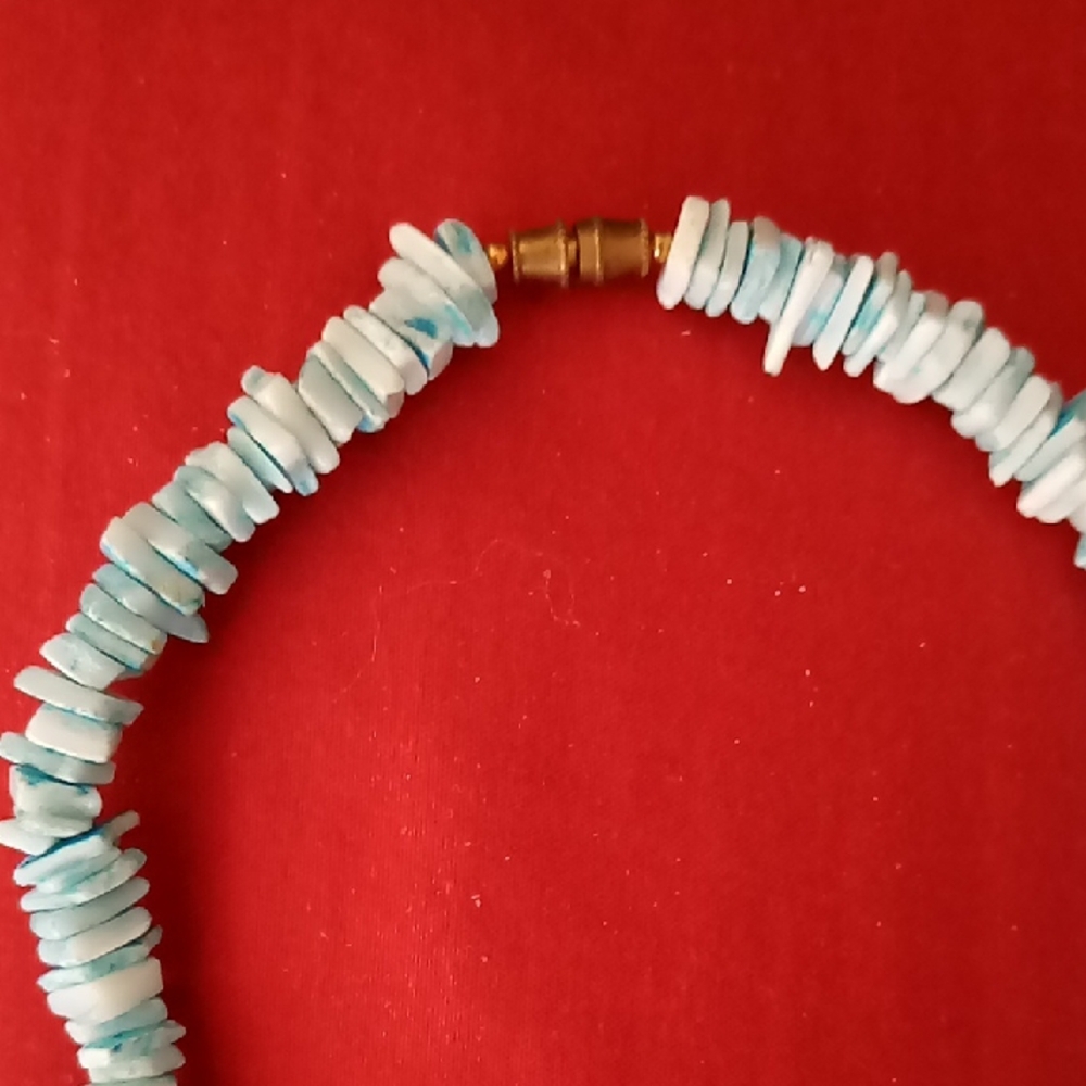 Retro Blue Shell Necklace And Bracelet - Picture 3 of 6